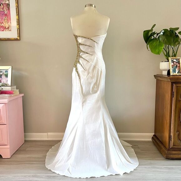 🚨SALE🚨 La Femme White Gold Beaded Strapless Trumpet Gown Prom Dress 4 - Picture 3 of 16